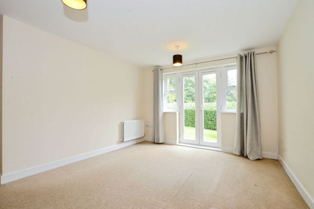 26, Turner Court, High Street, Berkhamsted photo 3