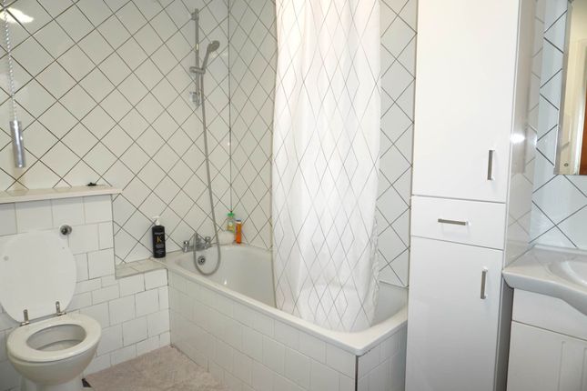 101, Mellitus Street, London photo 4