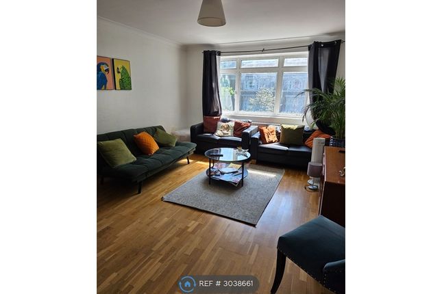 Sheerwater Road, Woking photo 5
