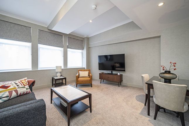 Flat to rent in Bow Lane, City, London