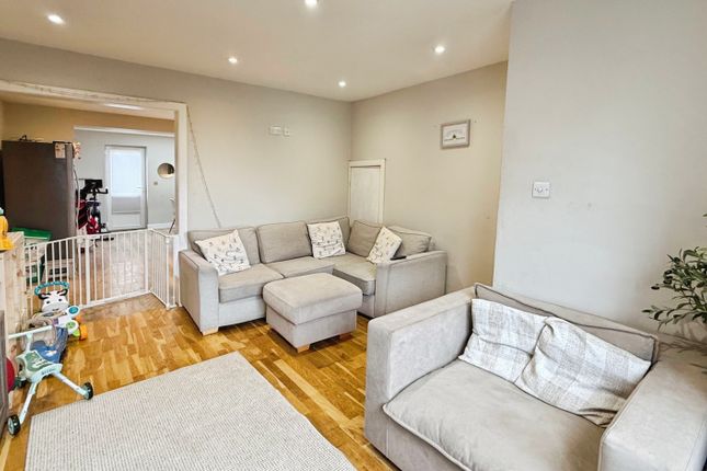 45, Bremeridge Road, Westbury photo 3