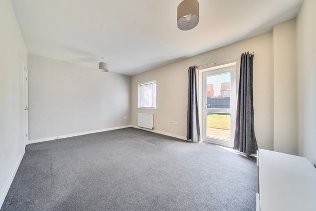 42, Herberts Meadow, Shefford photo 5