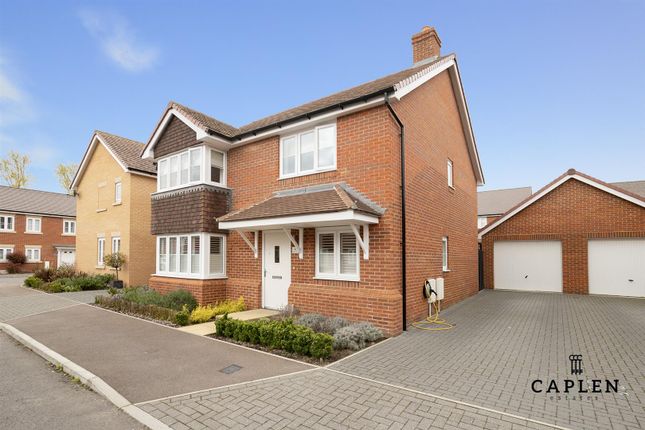 Thumbnail Detached house for sale in Elstar Road, Ongar