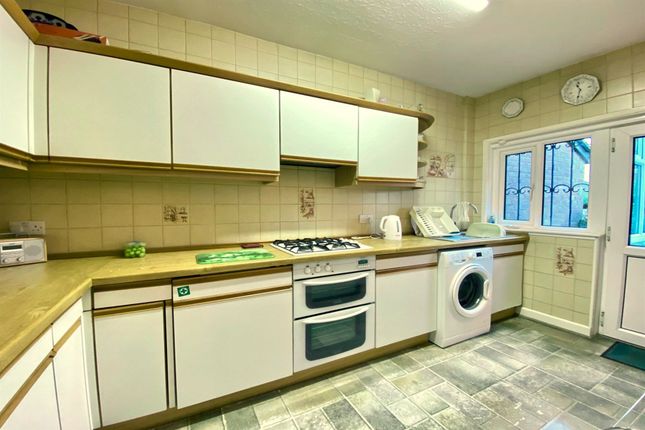 287 Chester Road, Warrington photo 3