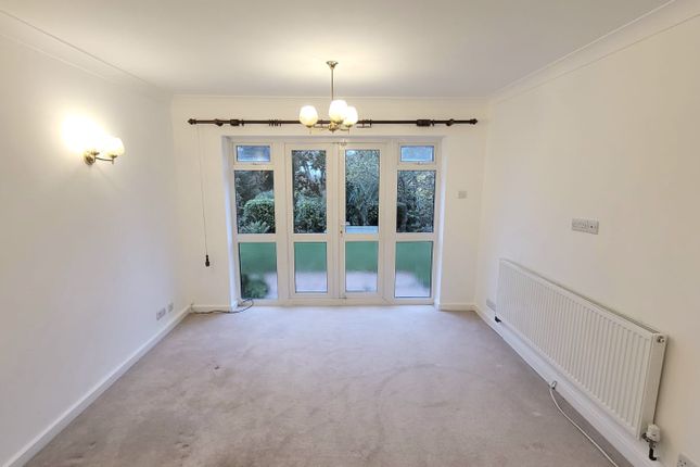 Flat to rent in Fircroft Gardens, Harrow-On-The-Hill, Harrow