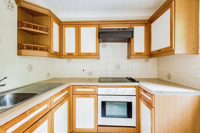 Cygnet Court, 11, Caldecott Road, Abingdon photo 2