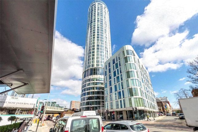 1-bed flat on 3305,, Sky Gardens, Nine Elms, £640,000