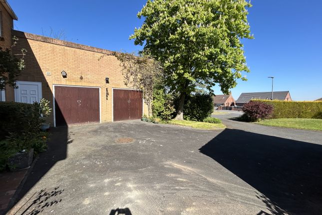 4, Elm Close, Spennymoor photo 2