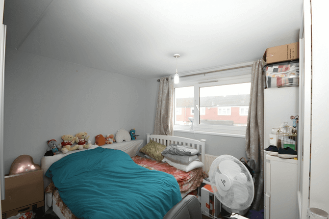 2 Bedroom Flat For Sale In Plaistow E13