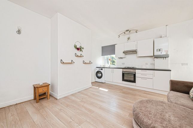 5, Woodbine Street, Ossett photo 2