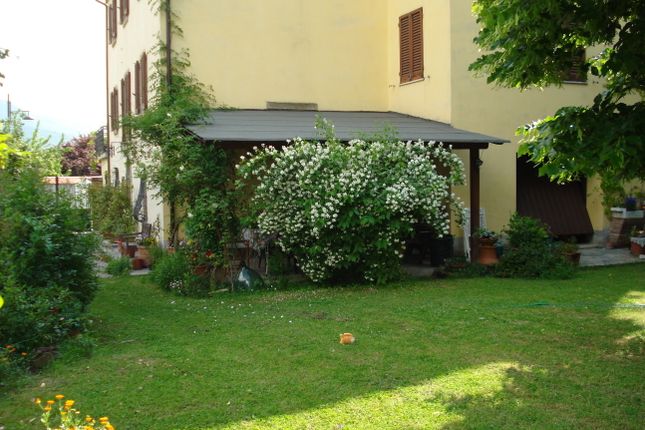 Villa for sale in Le Ville, Monterchi, Arezzo, Tuscany, Italy