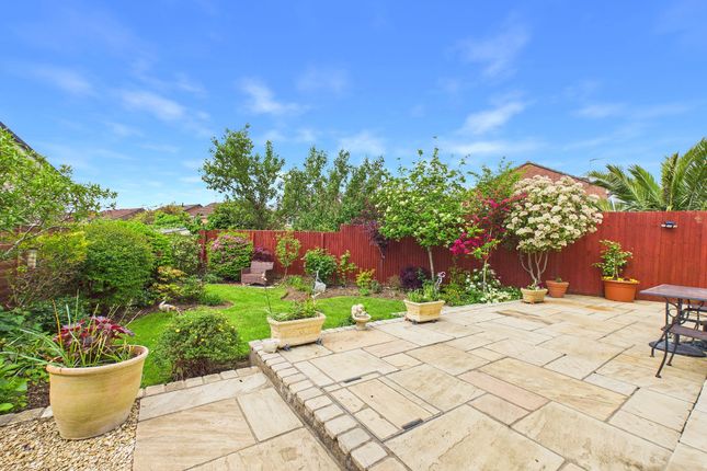 42 Adenfield Way, Barry photo 4