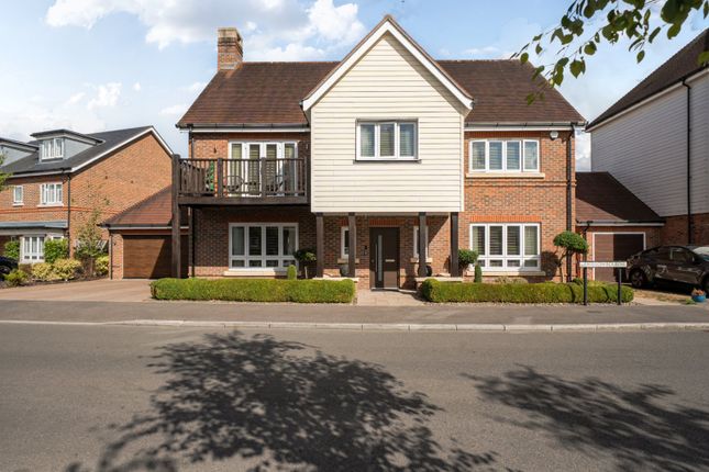 4-bed house on 46, Willowbourne, Hampshire, £1,050,000
