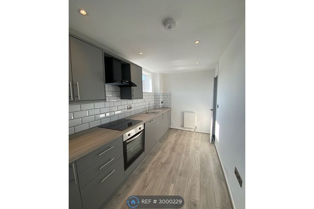 Flat  Whitegate Lodge, Whitegate Drive, Blackpool photo 2