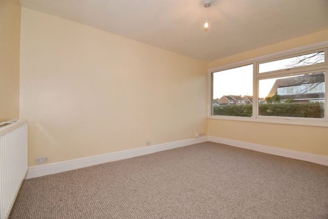 2, Kenilworth Court Flats, Kenilworth Road, Wigston photo 2