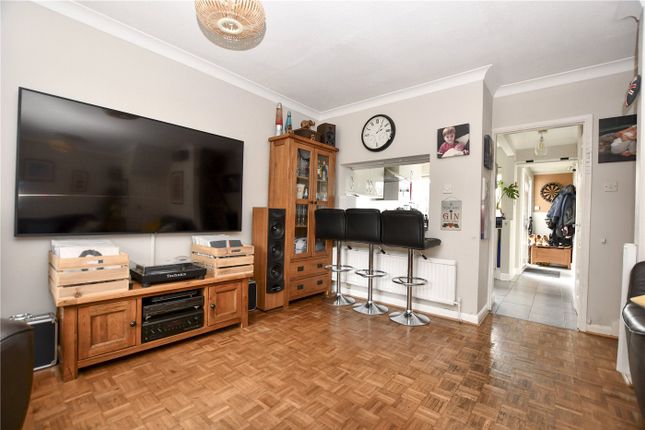 25, The Spinney, Wokingham photo 4