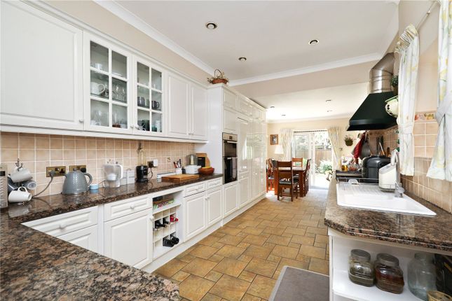 15, Tring Avenue, Ealing Common photo 4