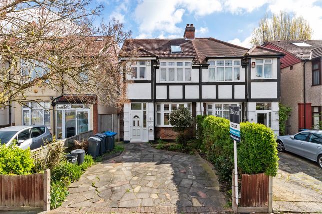 Property to rent in Grasmere Avenue, London