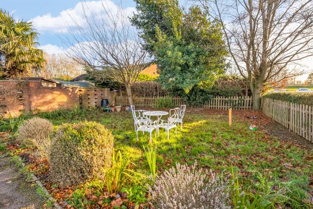 121 Sloansway, Welwyn Garden City, Hertfordshire photo 2