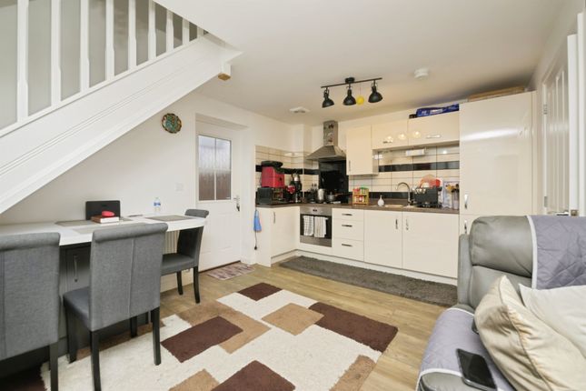 92, Aqua Drive, Peterborough photo 3