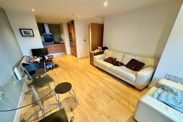 Flat to rent in Mcclintock House, Leeds