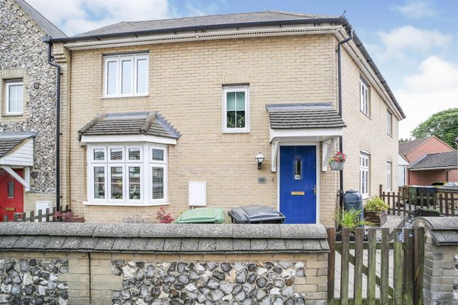 Thumbnail Terraced house for sale in Norwich Road, Thetford