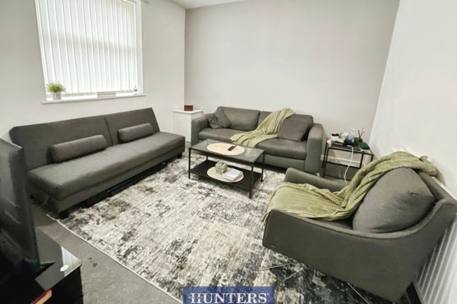 6a, Hough Hill Road, Stalybridge photo 3