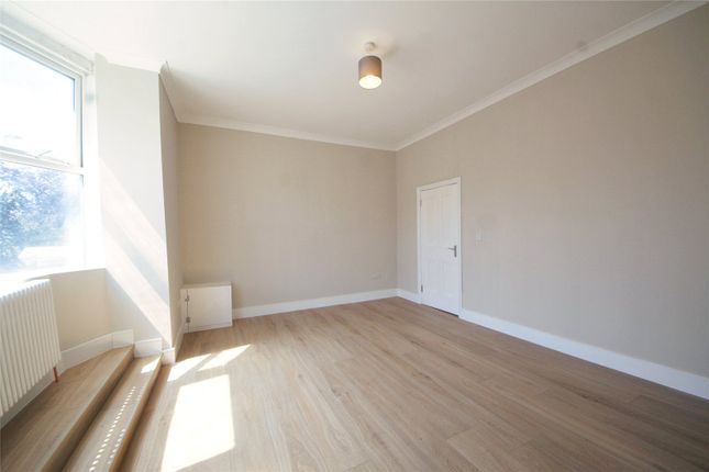 14A,, Station Road, London photo 4