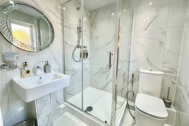Master En-Suite