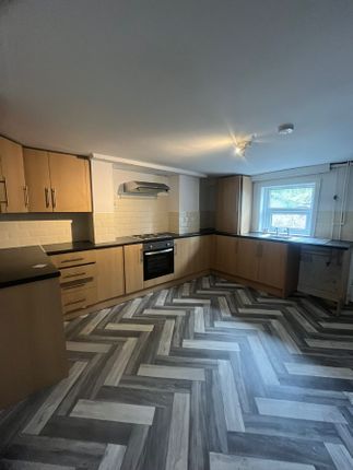 Terraced house to rent in Rochdale Road, Royton, Oldham