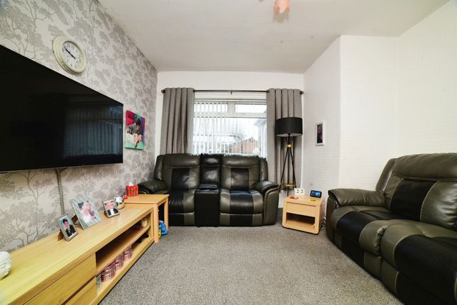 End terrace house for sale in Helmsley Grove, Hull