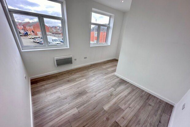 Flat to rent in The Barracks, Leicester
