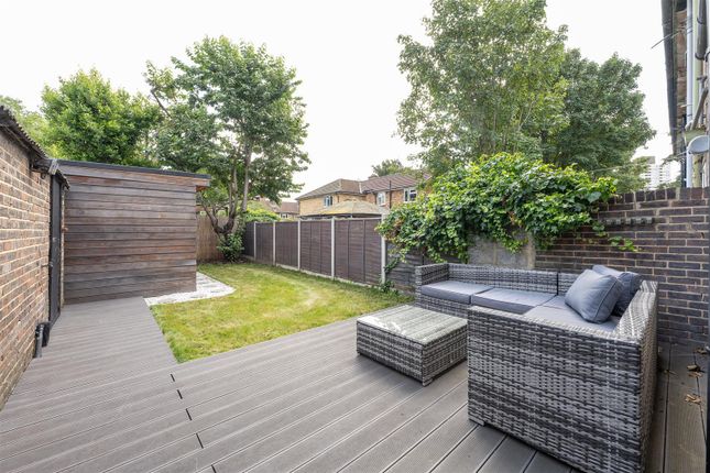 5, Marriott Road, Stratford photo 4