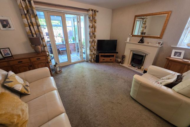 3 Wilby Carr Gardens, Doncaster photo 4