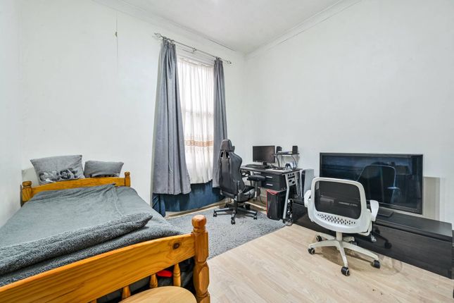 Thumbnail Terraced house for sale in Billington Road, New Cross, London