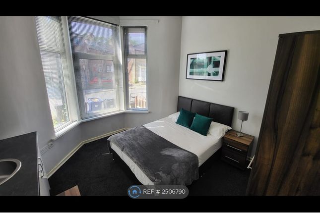 Room 2 - Available