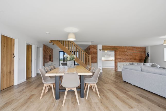 Pheasant Barn, Rackhams Corner, Corton photo 3