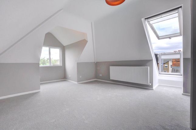 Flat for sale in Penyston Road, Maidenhead - No Upper Chain