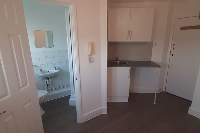 Studio to rent in High Road, London