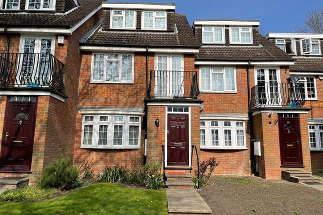 Thumbnail Flat to rent in Bramble Close, Stanmore