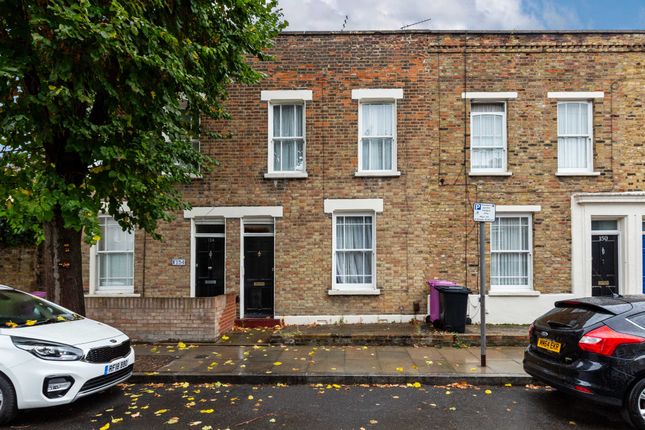 3-bed terraced on London, £500,000