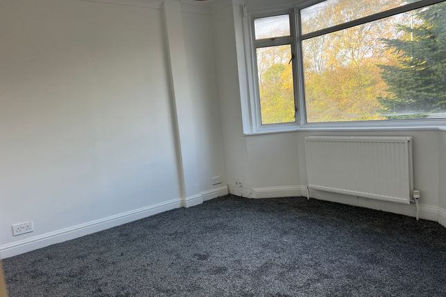 15 , Arterial Road , Grays photo 2