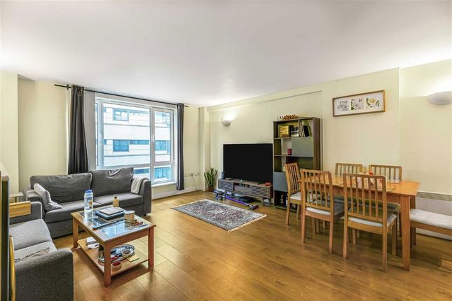 Flat 13, Godfree Court, 35, Long Lane, London photo 2