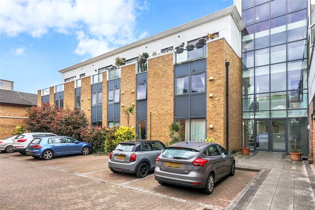 Thumbnail Flat to rent in Vista Building, Bow Road, London