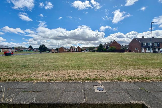 3, Dipton Green, Middlesbrough photo 3