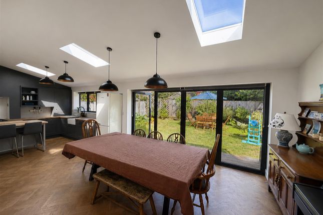 17, Honeymead Lane, Sturminster Newton photo 3
