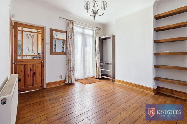 11, Edinburgh Road, London photo 4