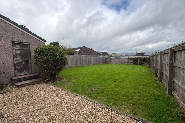 12, Potters Stile, Honiton photo 3