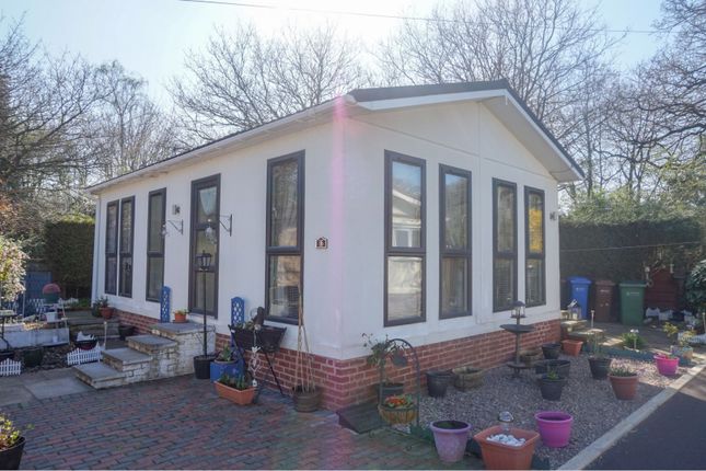 Chesters Croft Cheadle Sk8 2 Bedroom Mobile Park Home For
