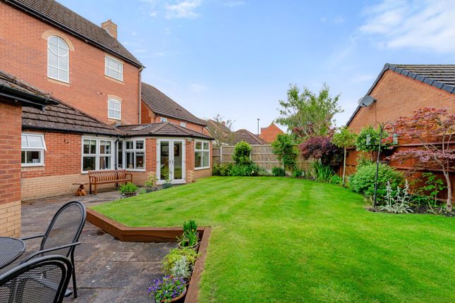 74 Lady Acre Close, Lymm photo 4